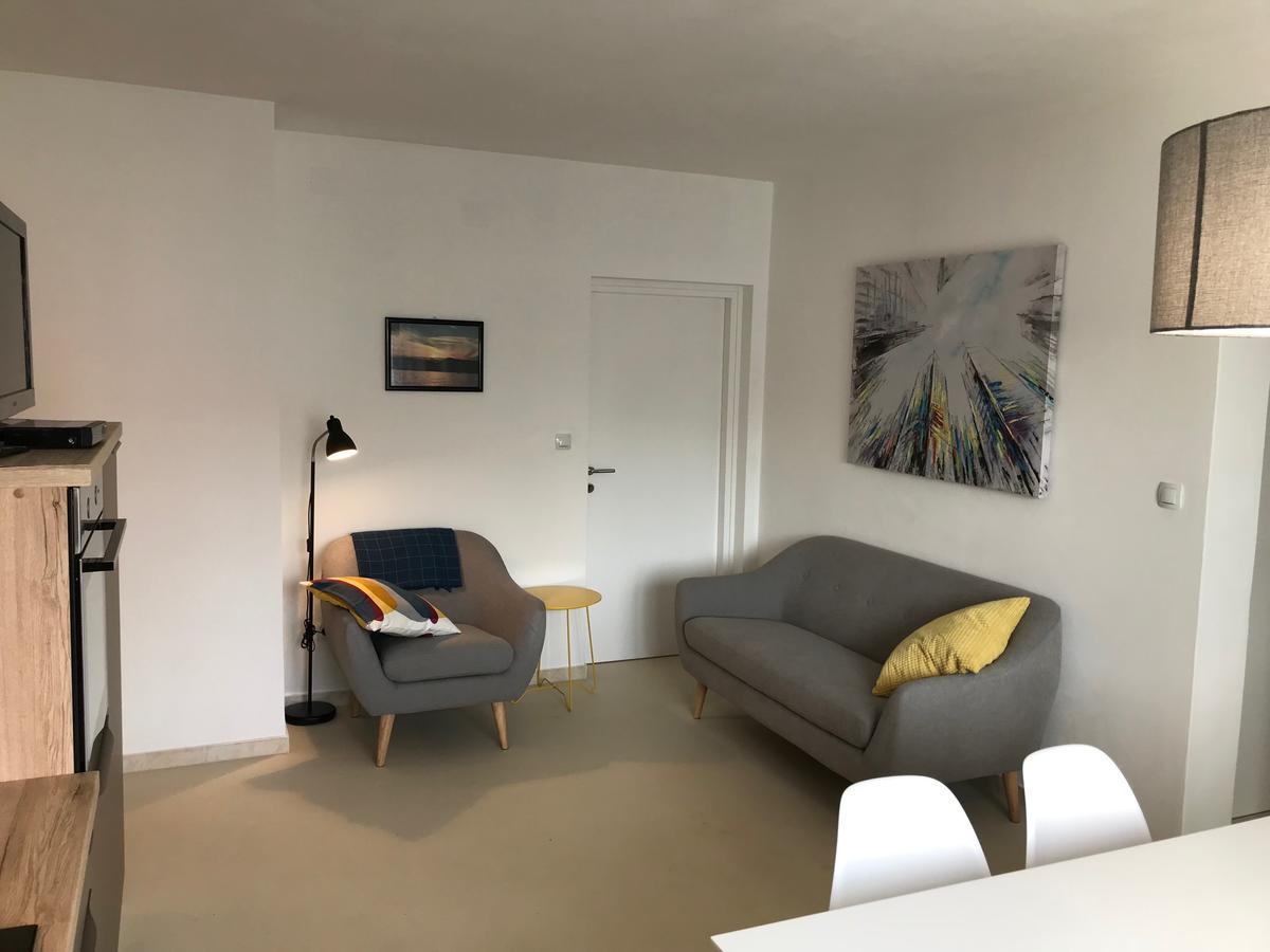 Apartments Renata Pinezići Екстериор снимка